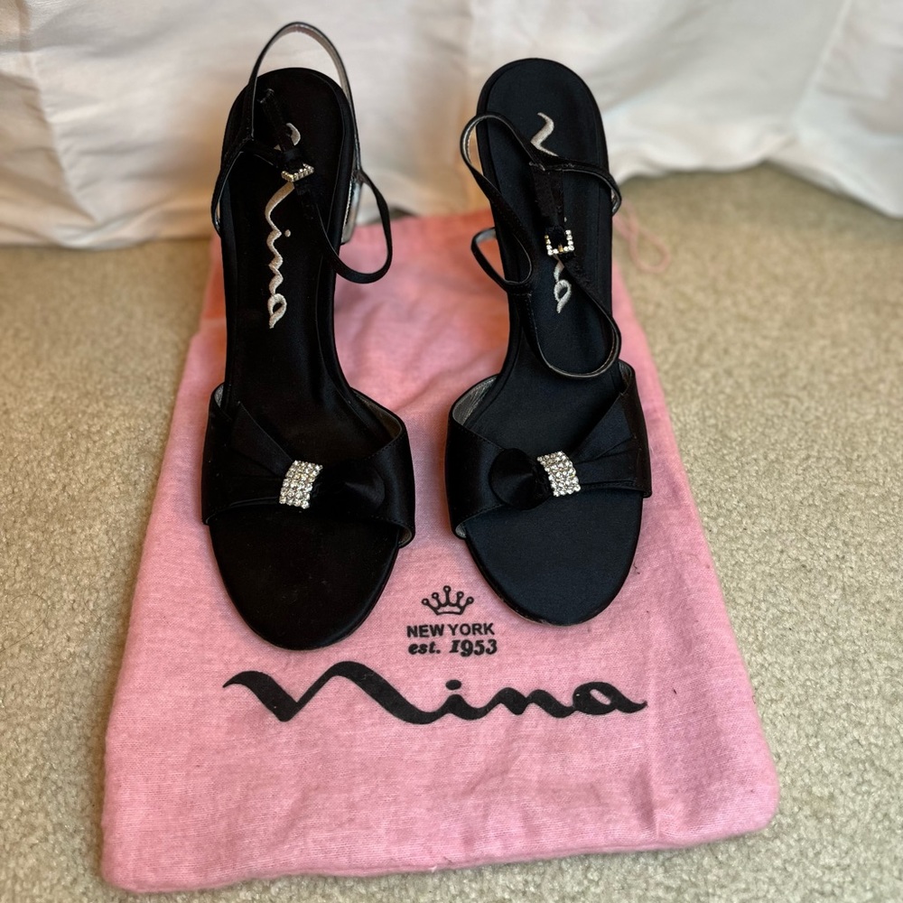 Nina Black and Rhinestone Bow Formal Heel Size 9
